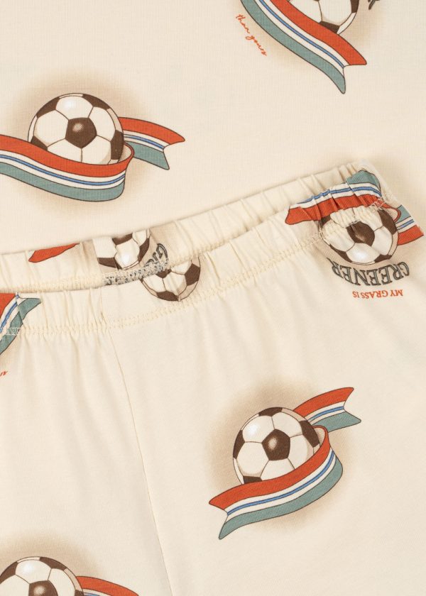 52b0e54c-57ca-441c-b324-bf177422a3c1-1