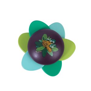 Wooden Leaves Rattle Dans La Jungle /9