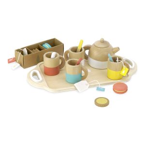 A 21-Piece Wooden Tea Set