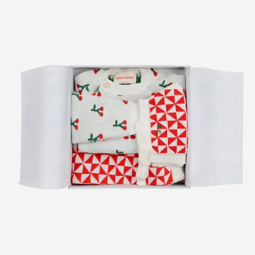 Baby Cherry all over knitted gift set