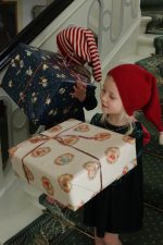 Обёрточная бумага (WRAPPING PAPER FSC) торг. марки "Konges Slоjd", арт. № KS104468
