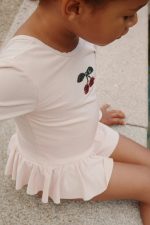 Купальник для девочек (Jade LS swimsuit - 6m-10y) торг. марки "Konges Slоjd", арт. № KS103040, материал: 82% нейлон, 10% люрекс, 8% эластан / 9M