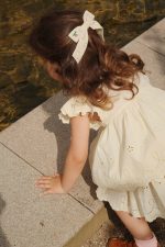 Заколка для волос (VELVET BOW PEARLY HAIR CLIP) торг. марки "Konges Slоjd", арт. № KS103208, материал: 80% полиэстр, 15% металл, 5% стекло / ONESIZE