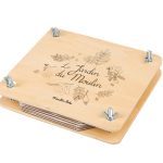 Игрушечный пресс для цветов (FR - Flower press Le jardin du moulin (French)) торг. марки "Moulin Roty", арт. № 712210