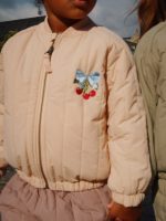 Куртка-бомбер для девочек (JUNO BOMBER JACKET CAMEO ROSE) торг. марки "Konges Slоjd", арт. № KS103484, материал: 100% полиэстр / 2Y
