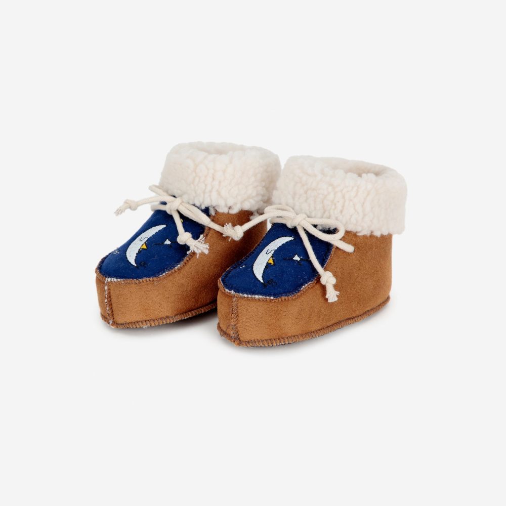 Baby Beneath The Moon booties / 18