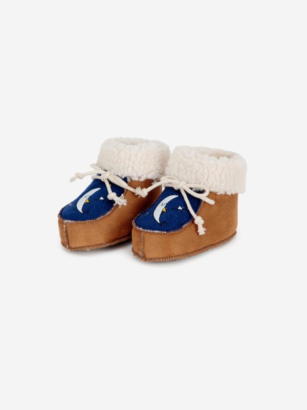 Baby Beneath The Moon booties / 18