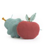 Apple cushion Après la pluie